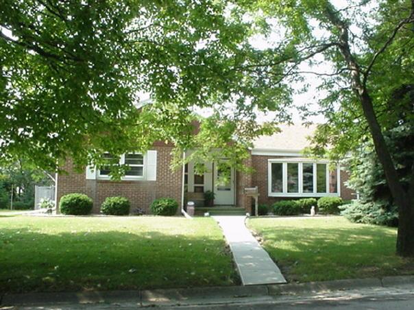 1721 Chestnut, South Milwaukee, WI 53172