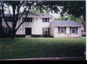 2820 N 117th St, Wauwatosa, WI 53222