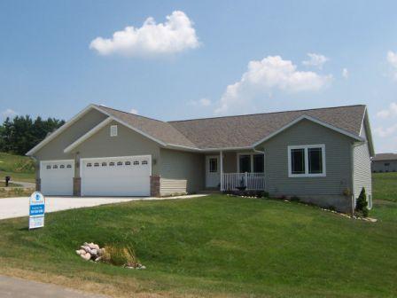 16348 Ridgeview Dr., Galesville, WI 54630