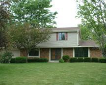 2415 S Parkside Dr., New Berlin, WI 53151