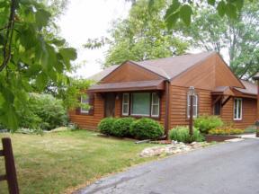 W271N2622 Pear Tree Ln., Pewaukee, WI 53072