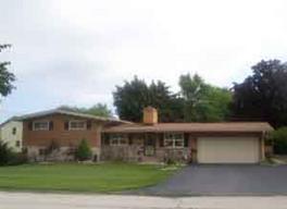 7014 W Plainfield Ave., Greenfield, WI 53220