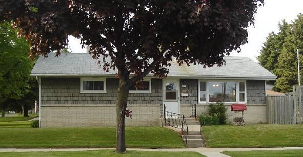 1734 W Aspen, Milwaukee, WI 53221