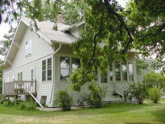 W272N6430 Moraine Dr, Lisbon, WI 53089