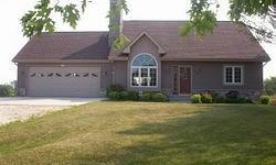 1398 Valley View Rd., Hartford, WI 53027