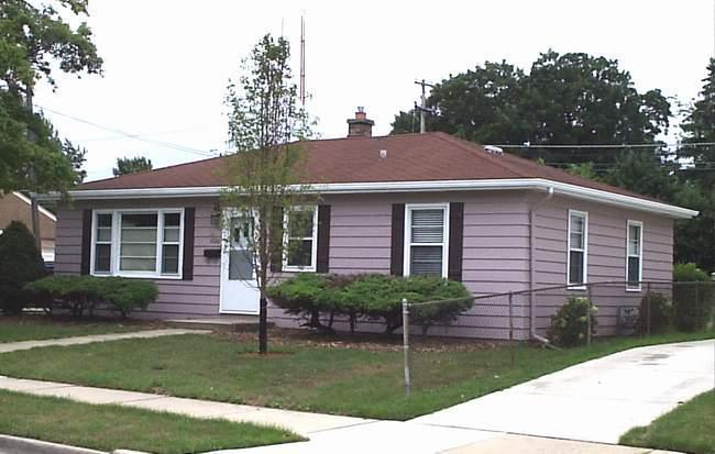 1626 Orchard St., Racine, WI 53405