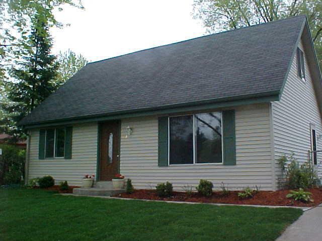 813 Mulberry Ln., Waukesha, WI 53189