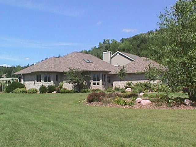 4770 Southfield Green, La Crosse, WI 54601