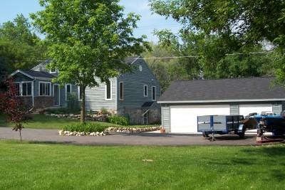 6176 S Racine Pl., New Berlin, WI 53146