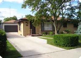 1007 Carlton Dr., Racine, WI 53402