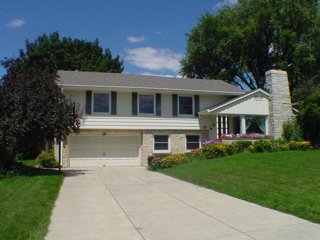 7512 W Wisconsin, Wauwatosa, WI 53213