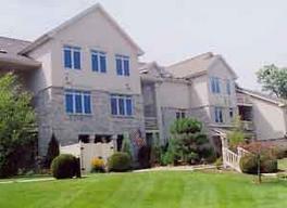1717 W Green Tree #103, Glendale, WI 53209