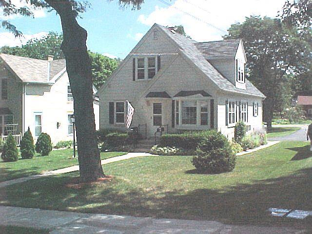 210 S Rural, Hartford, WI 53027