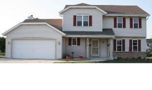 7818 W Briarwood Dr., Franklin, WI 53132