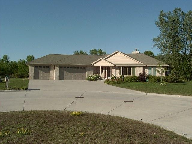 4007 N Field Dr., Sheboygan, WI 53083