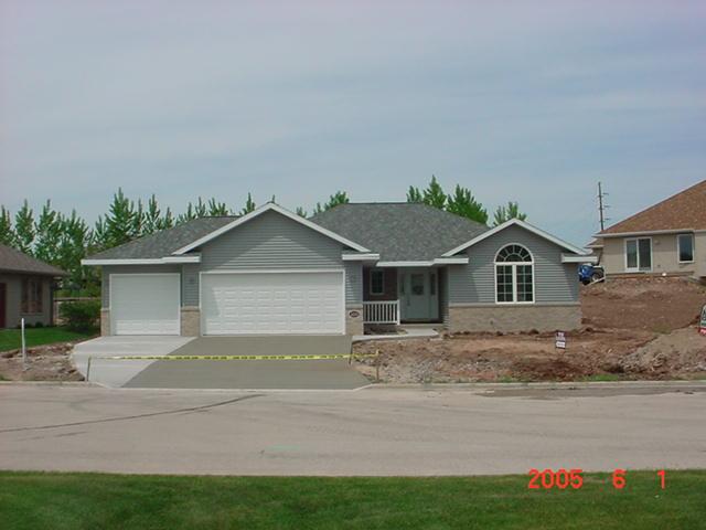 1118 Partridge Run, Sheboygan Falls, WI 53085