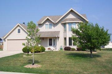 8280 S Wilding Dr., Oak Creek, WI 53154