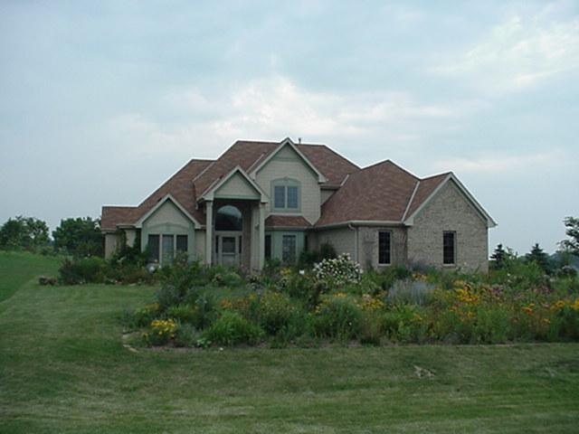 4818 Wood Duck Way, West Bend, WI 53095