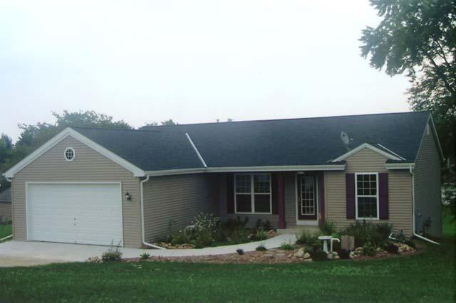 N1714 West St., Lebanon, WI 53047