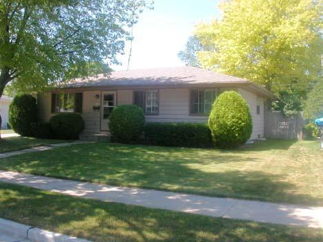 2246 N 27th Pl., Sheboygan, WI 53083