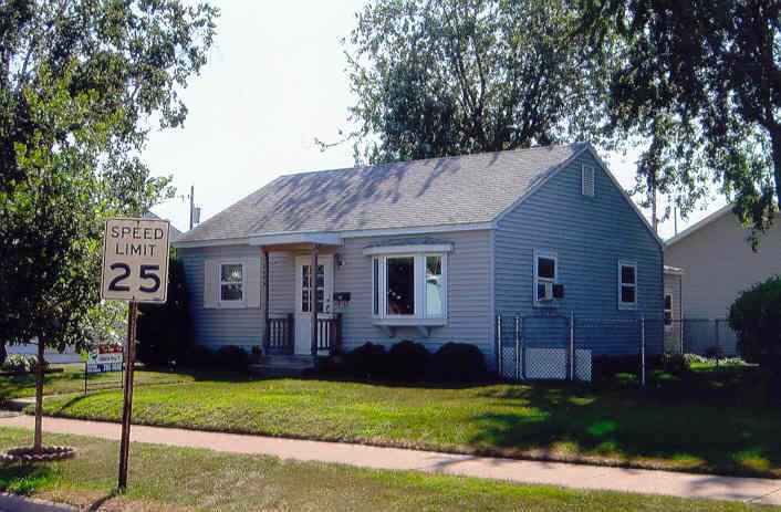 2606 S 15th St., La Crosse, WI 54601