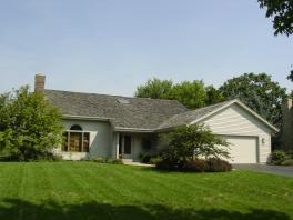 3024 Kisdon Hill Dr., Waukesha, WI 53188