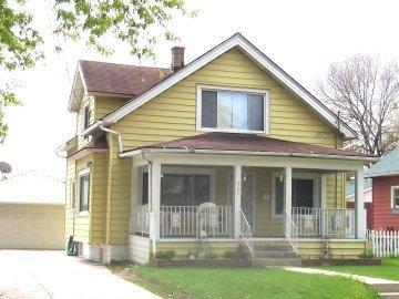 925 Eales Ave., Waukesha, WI 53186