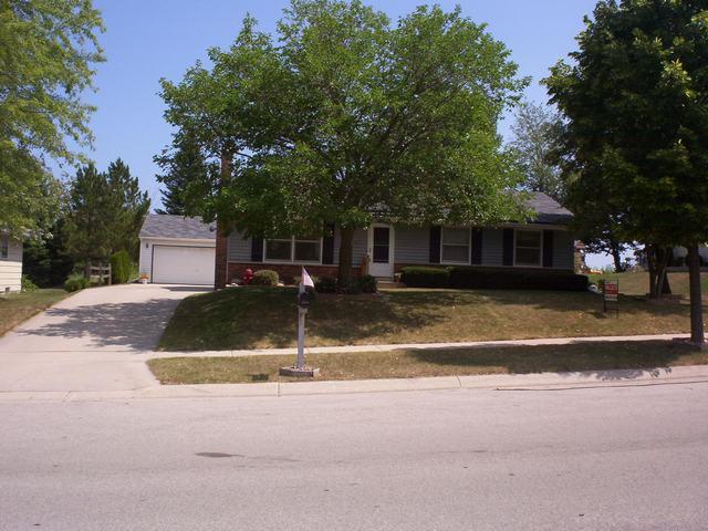 356 S Colonial Pkwy., Saukville, WI 53080
