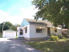 5990 S Phillips Ave., Greenfield, WI 53221