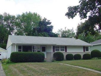907 W Moreland Blvd., Waukesha, WI 53188