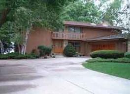 1424 Hiawatha Dr., Beaver Dam, WI 53916