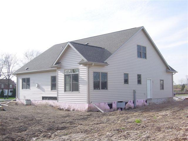 3495 W Villa Dr., Franklin, WI 53132