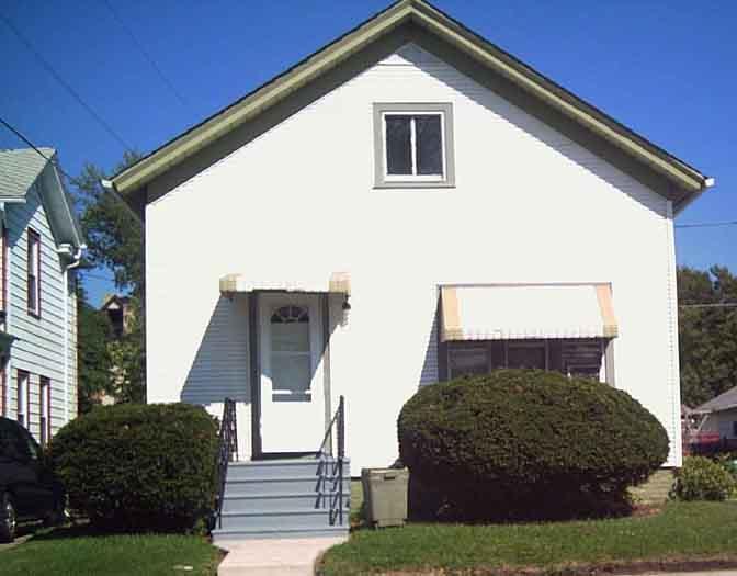 1129 Center St., Racine, WI 53403
