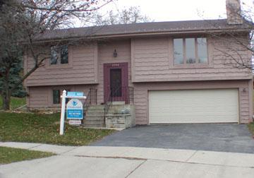 2204 Norwood Dr., Waukesha, WI 53188