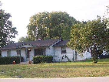 4244 E Studio Ln., Oak Creek, WI 53154