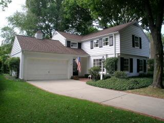 2633 N Harding Blvd., Wauwatosa, WI 53226