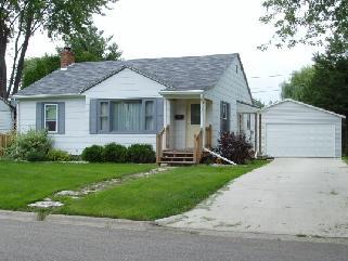 219 Van Buren, Elkhorn, WI 53121