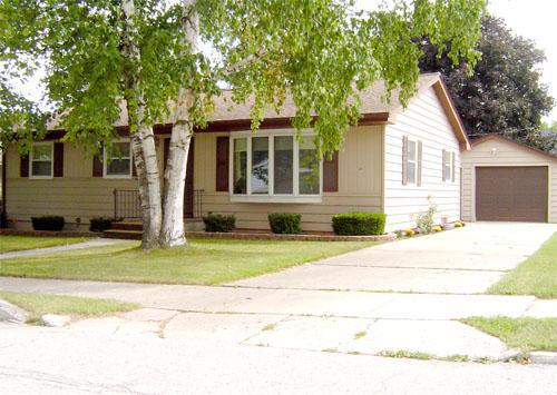 521 Fond Du Lac Ave., Sheboygan Falls, WI 53085
