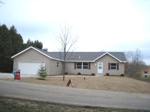 W3234 Hilltop Dr., Linn, WI 53147