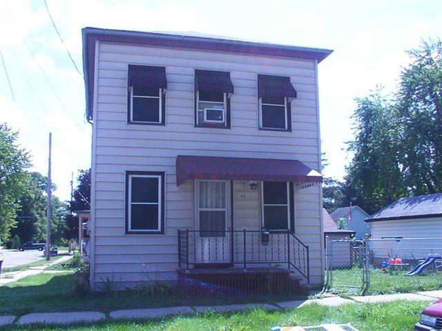 925 N 4th St., Watertown, WI 53098