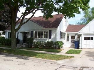 3930 W Manitoba, Milwaukee, WI 53215