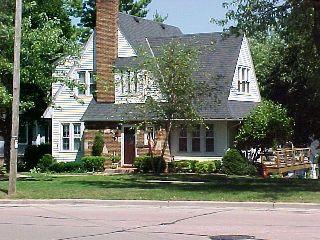 432 S Kane St, Burlington, WI 53105