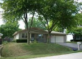 3328 Oakwood Dr, Racine, WI 53406