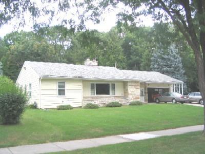 1306 Wood Way, West Bend, WI 53090