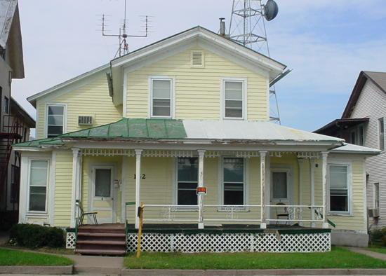 142 S 7th St., La Crosse, WI 54601