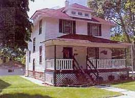 204 Hinman Ave., Waukesha, WI 53186