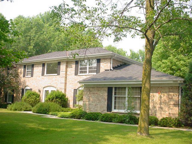 10950 N Lakeview, Mequon, WI 53092
