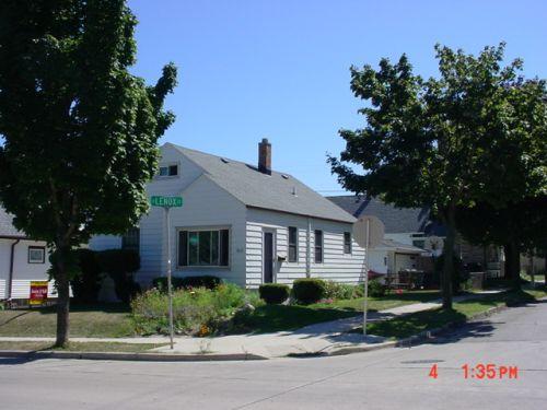 903 E Lincoln Ave., Milwaukee, WI 53207