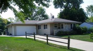 N87W17709 Shepherd Dr., Menomonee Falls, WI 53051