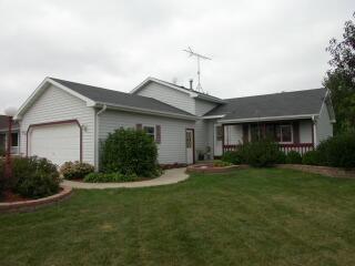 213 Park Ave., Sharon, WI 53585